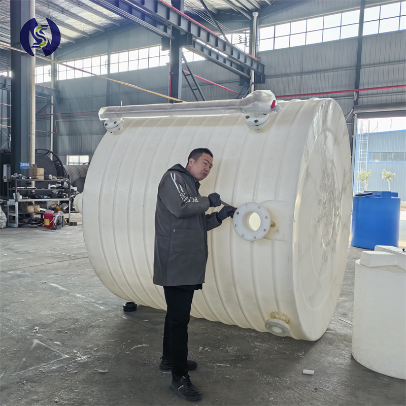 酸碱PE储存罐使用液位计的好处