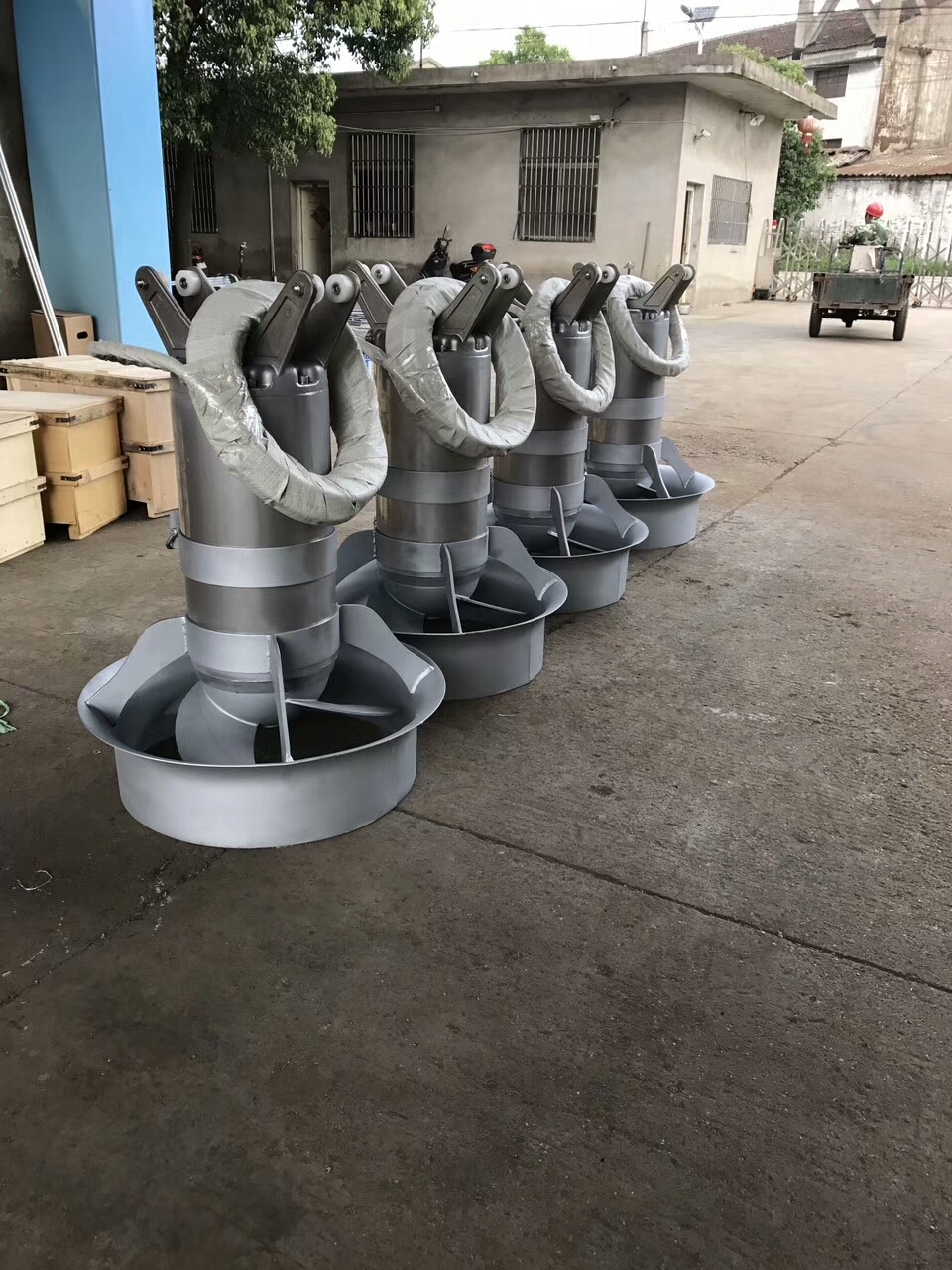 具有自洁功能的QJB潜水搅拌机后掠式叶片