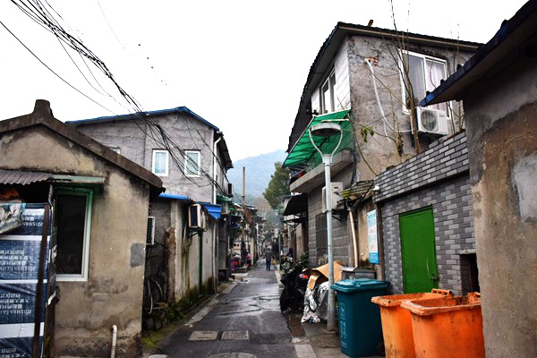 【環(huán)?？破铡磕阒绬?？塑料自然降解需要100年-200年