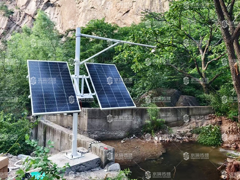 河北霧靈山立桿水質監測站安裝實例